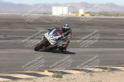 media/Jan-16-2026-CVMA Friday Practice (Fri) [[6f2bf47531]]/4-Racer 3-NRS/Session 3 (Bowl)/